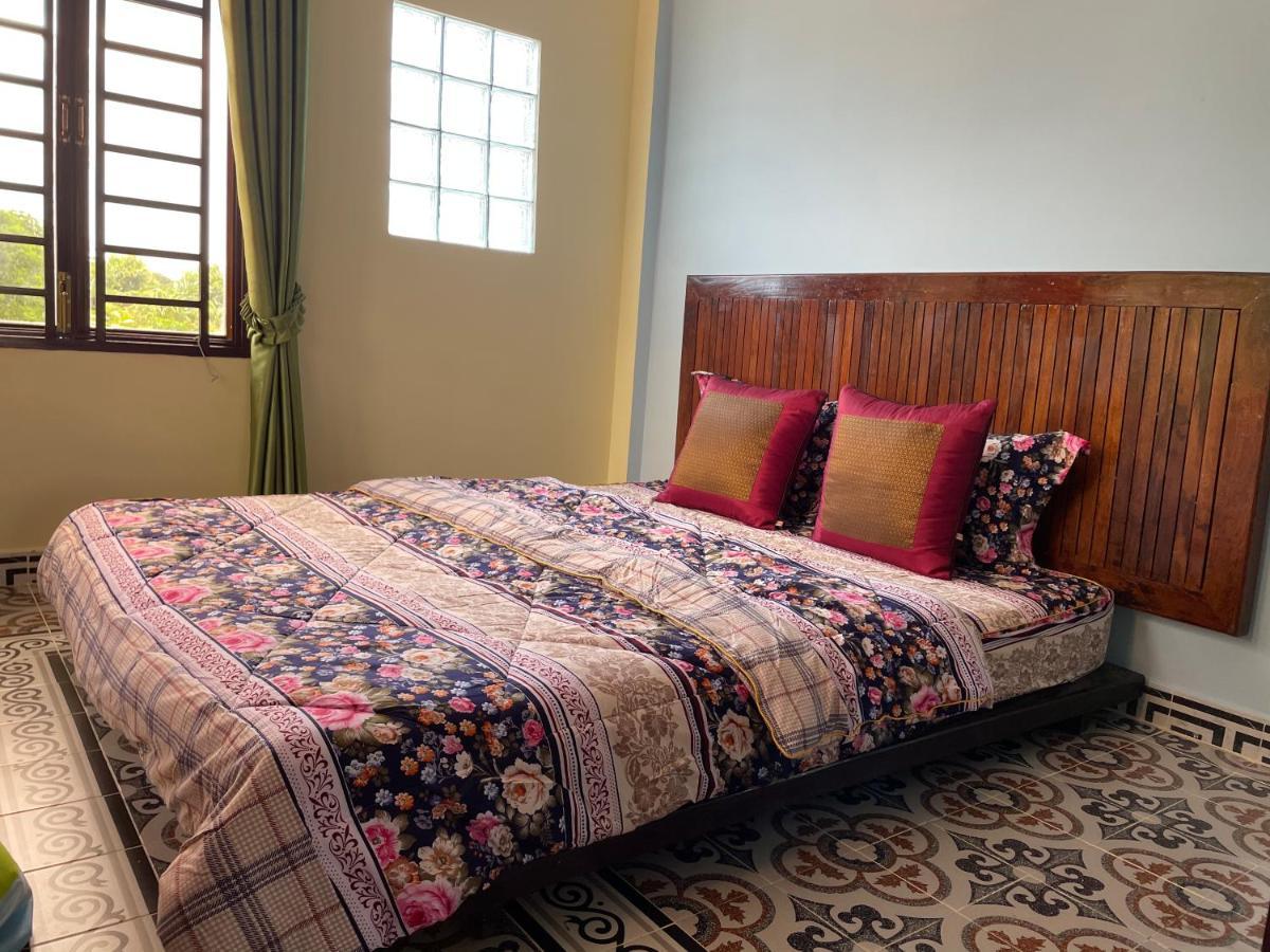 Silk Island Homestay Phnom-Penh Buitenkant foto
