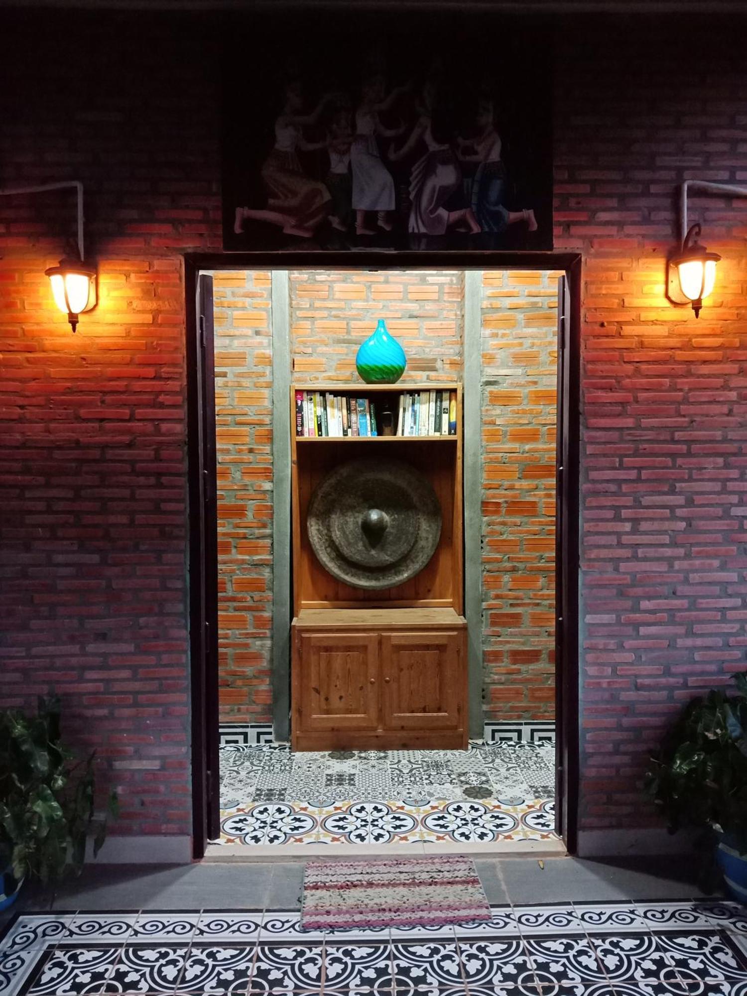 Silk Island Homestay Phnom-Penh Buitenkant foto